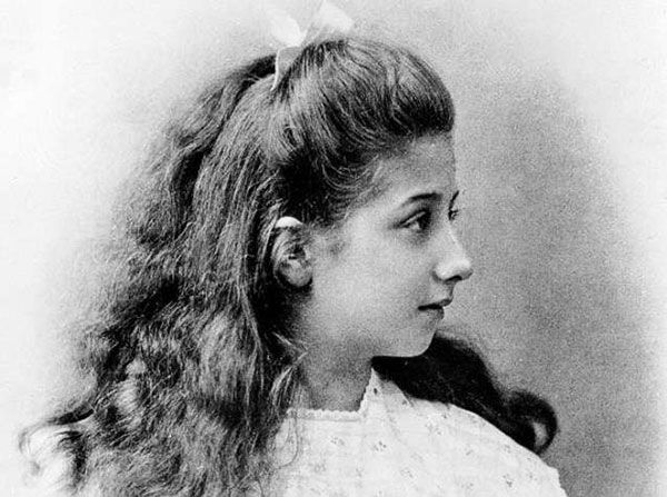 История еврейской девочки мерседес, в честь которой назван известный автомобиль