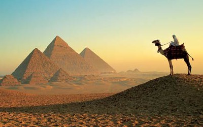 Революция смела треть туристических доходов египта